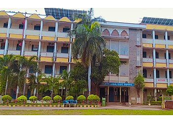 Vijayawada Arts Colleges Parvathaneni Brahmayya Siddhartha College of Arts & Science image 1